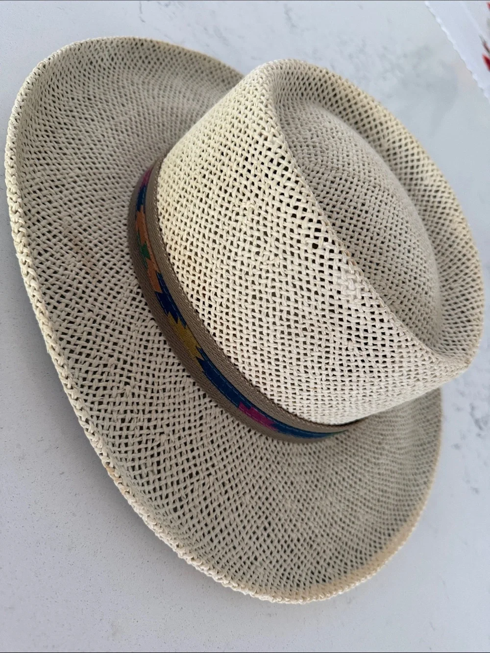 Dorfman Pacific Men's Cream Straw Fedora with Decorative Band